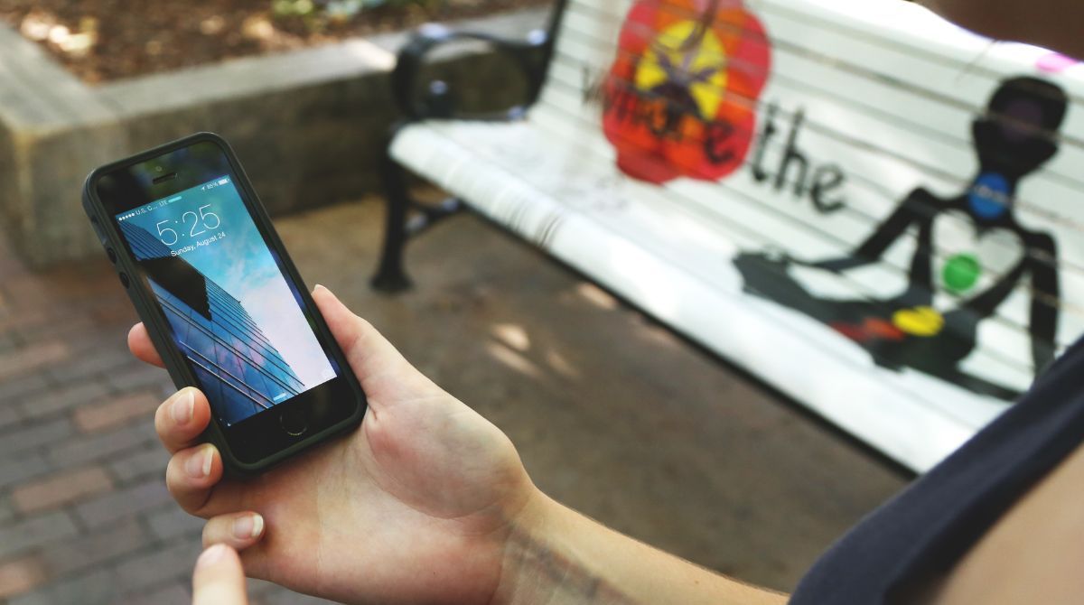 How to take screenshots on Android and why they are crucial for software test reports